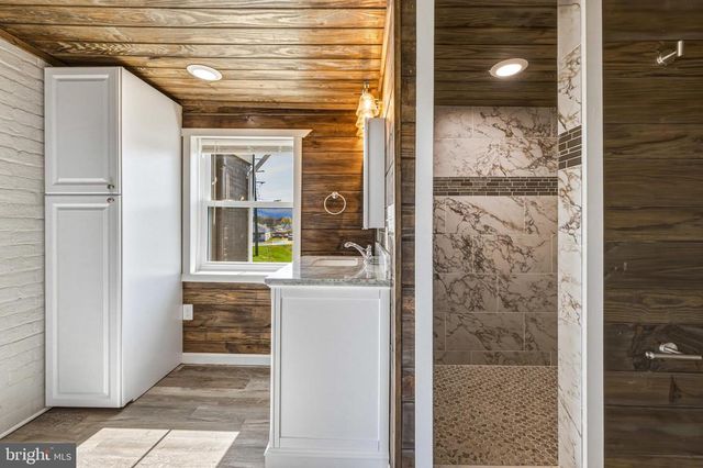 773 W MAIN ST, Stanley, VA 22851