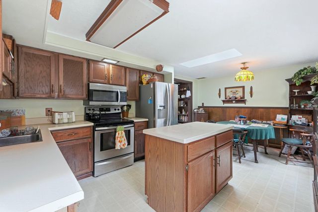 980 Lane 201 Ball Lake, Hamilton, IN 46742