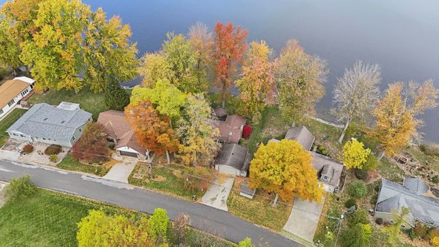 980 Lane 201 Ball Lake, Hamilton, IN 46742