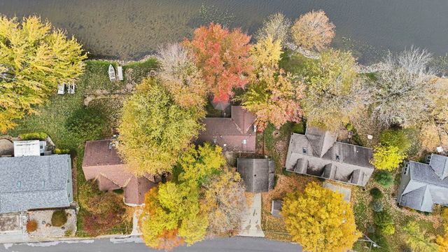 980 Lane 201 Ball Lake, Hamilton, IN 46742