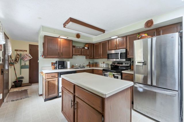 980 Lane 201 Ball Lake, Hamilton, IN 46742