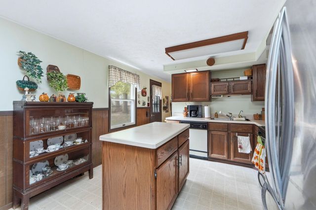 980 Lane 201 Ball Lake, Hamilton, IN 46742