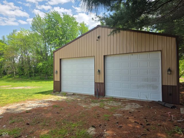 7617 N County Road 1000 E, Seymour, IN 47274