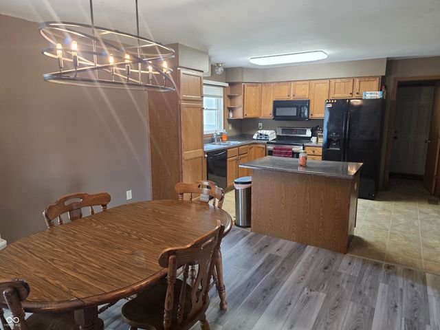 7617 N County Road 1000 E, Seymour, IN 47274