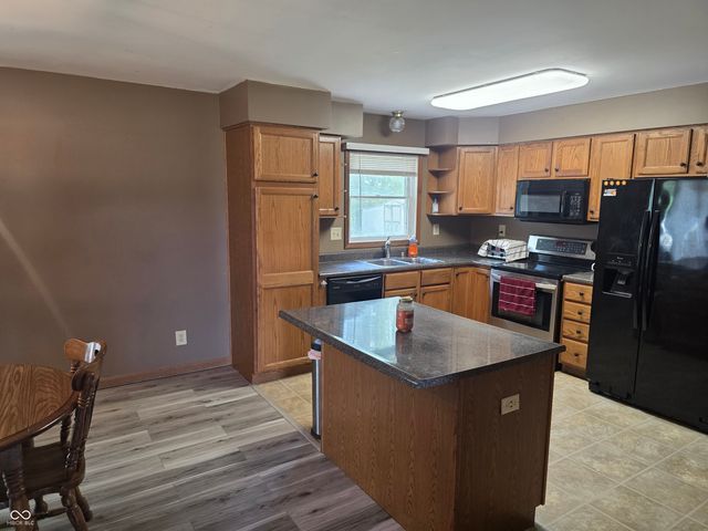 7617 N County Road 1000 E, Seymour, IN 47274
