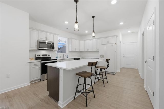 301 Cathedral ST, Smithfield, VA 23430