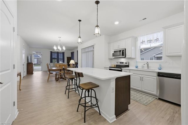 301 Cathedral ST, Smithfield, VA 23430