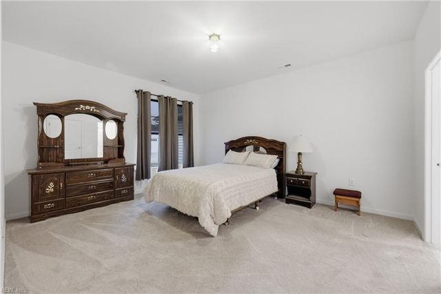 301 Cathedral ST, Smithfield, VA 23430