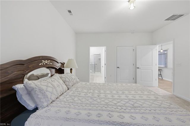 301 Cathedral ST, Smithfield, VA 23430