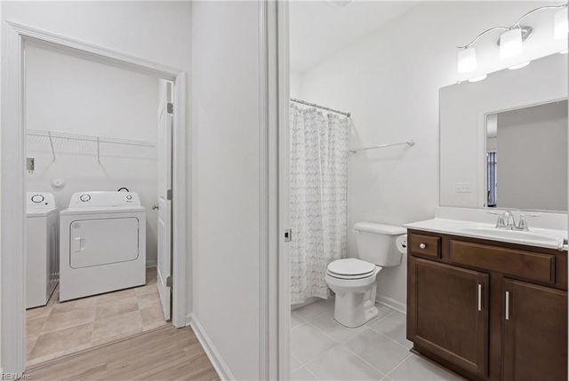 301 Cathedral ST, Smithfield, VA 23430