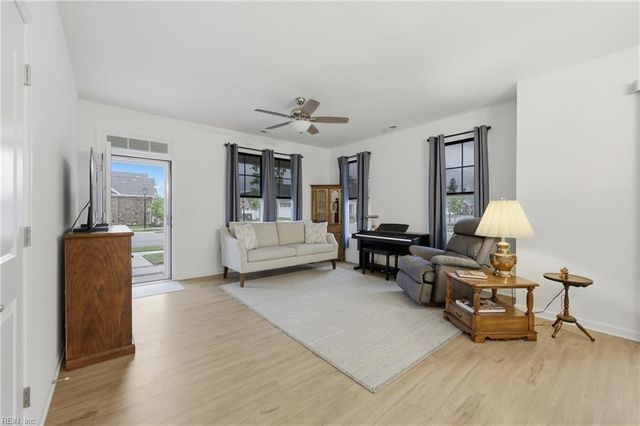 301 Cathedral ST, Smithfield, VA 23430