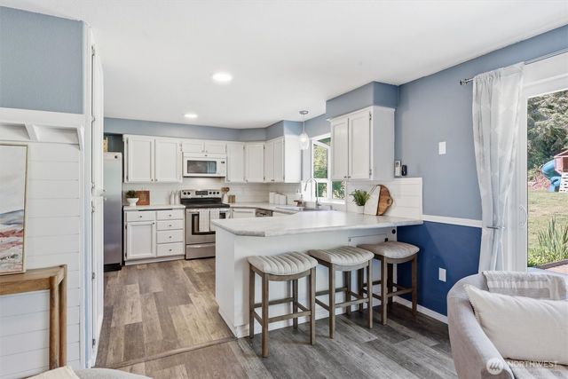 1586 Poplar Lane, Camano Island, WA 98282