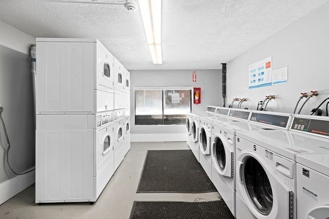 1186 Worcester Rd 220, Framingham, MA 01702