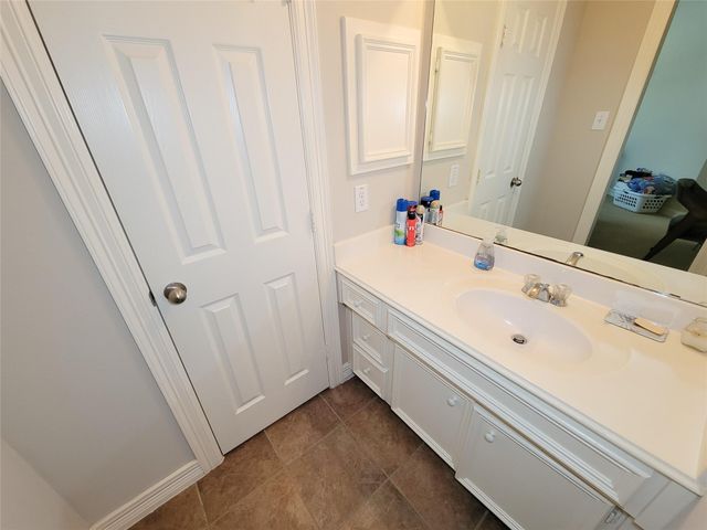 2309 Echo Harbor Drive, Pearland, TX 77584