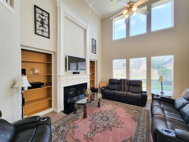 2309 Echo Harbor Drive, Pearland, TX 77584