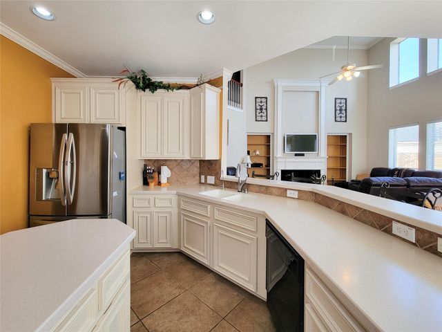 2309 Echo Harbor Drive, Pearland, TX 77584