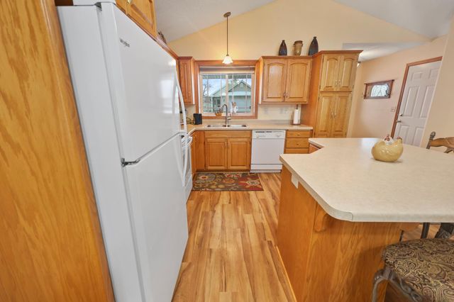 828 Aspen Circle, Waite Park, MN 56387