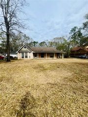 2307 Hummingbird Street, Roman Forest, TX 77357