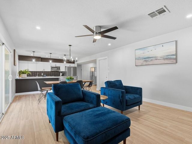 5335 S SIESTA Lane, Tempe, AZ 85283