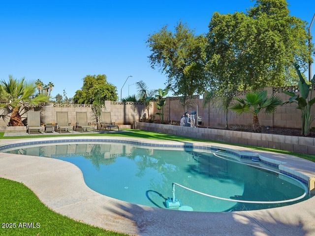 5335 S SIESTA Lane, Tempe, AZ 85283