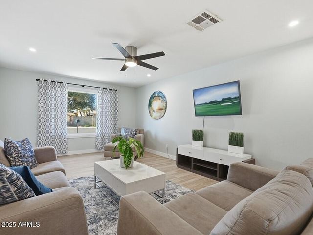 5335 S SIESTA Lane, Tempe, AZ 85283