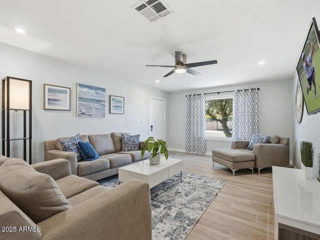 5335 S SIESTA Lane, Tempe, AZ 85283