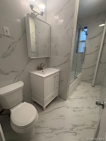 65-38 Booth Street 2F, Rego Park, NY 11374