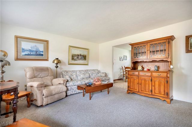 5415 Huckleberry Street NW, North Canton, OH 44720