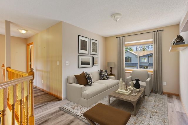 1200 Willow Trail, Farmington, MN 55024