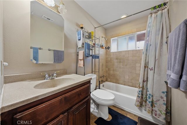 1607 Echo Drive, San Bernardino, CA 92404