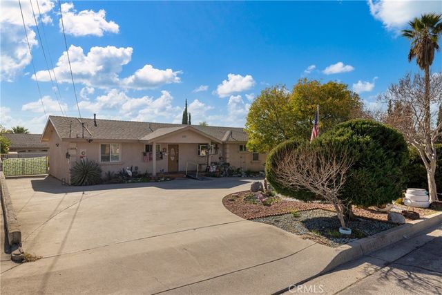 1607 Echo Drive, San Bernardino, CA 92404