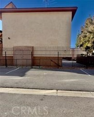 21015 Gresham, Canoga Park, CA 91304