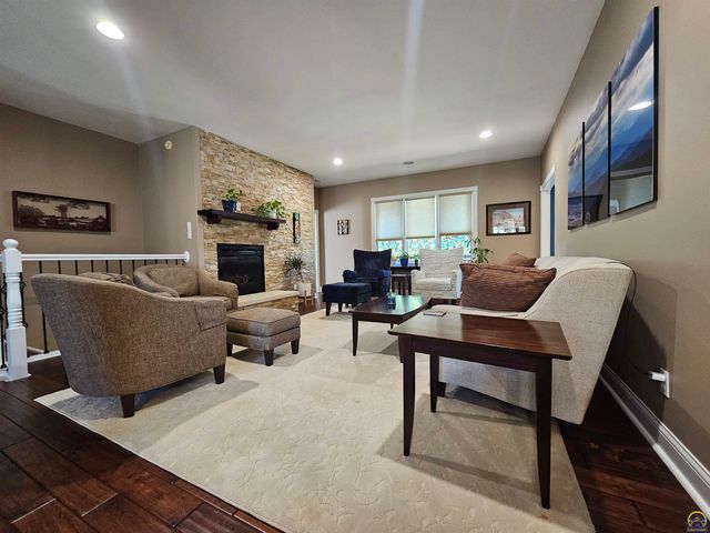1525 SW Village DR, Topeka, KS 66604