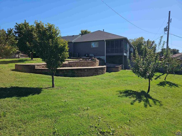 1525 SW Village DR, Topeka, KS 66604