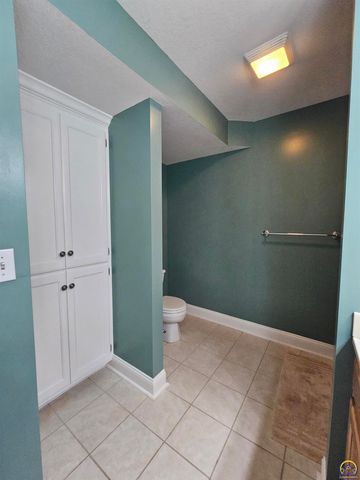 1525 SW Village DR, Topeka, KS 66604