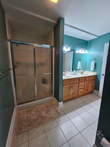 1525 SW Village DR, Topeka, KS 66604