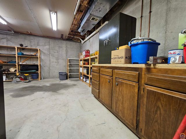 1525 SW Village DR, Topeka, KS 66604