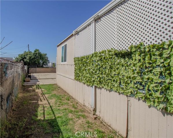 10701 Cedar 13, Bloomington, CA 92316