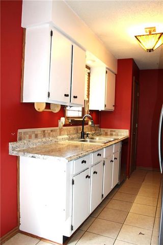 6306 S 25 Street, St Joseph, MO 64504