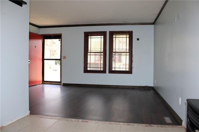 6306 S 25 Street, St Joseph, MO 64504