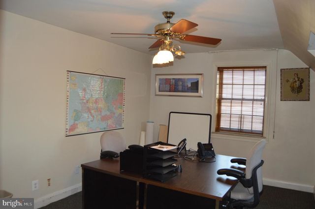 402 CRAIN HWY N, Glen Burnie, MD 21061