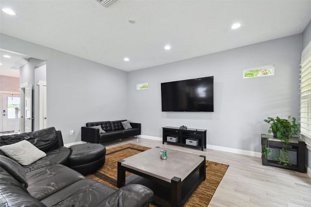 4755 W TARPON STREET, Tampa, FL 33616