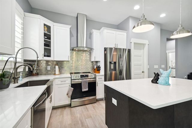 4755 W TARPON STREET, Tampa, FL 33616