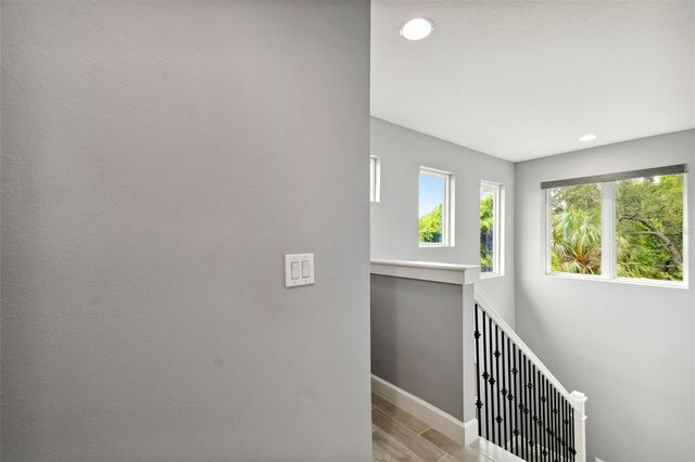 4755 W TARPON STREET, Tampa, FL 33616