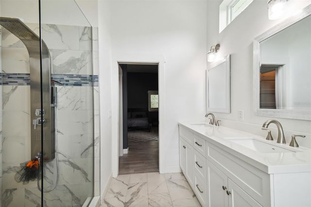 4755 W TARPON STREET, Tampa, FL 33616