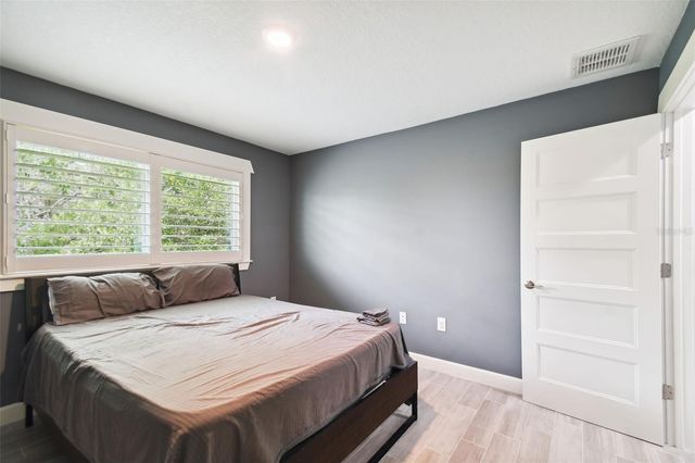 4755 W TARPON STREET, Tampa, FL 33616