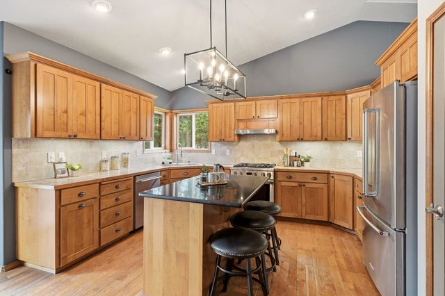 6456 N Villier Rd, Nine Mile Falls, WA 99026