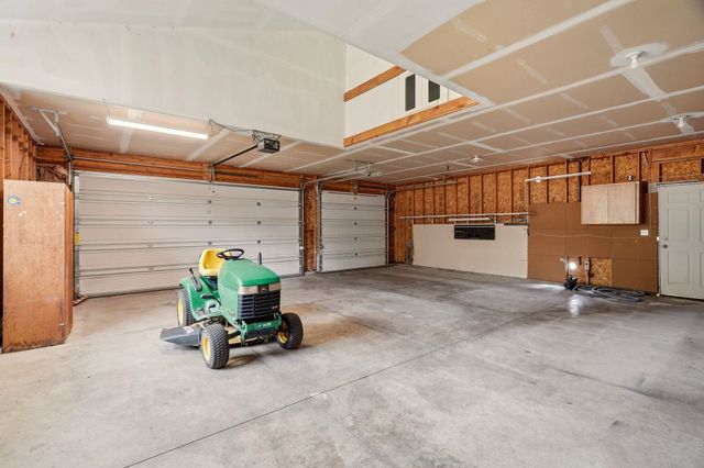 6456 N Villier Rd, Nine Mile Falls, WA 99026