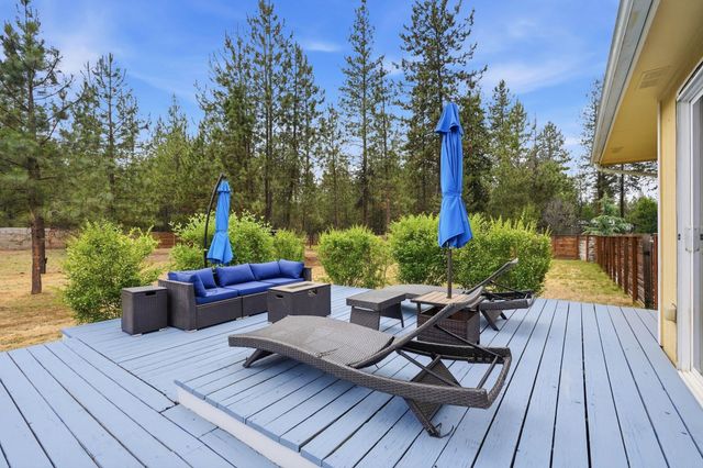 6456 N Villier Rd, Nine Mile Falls, WA 99026