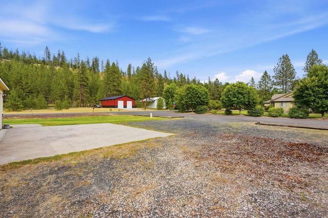 6456 N Villier Rd, Nine Mile Falls, WA 99026